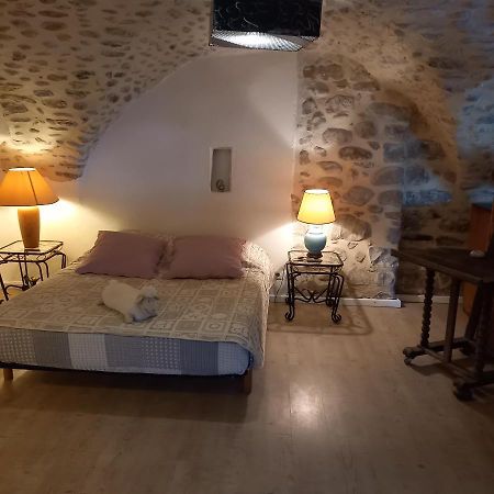 Chambres D'Hote Les Jardins De Prasserat Vallon-Pont-dʼArc Eksteriør bilde